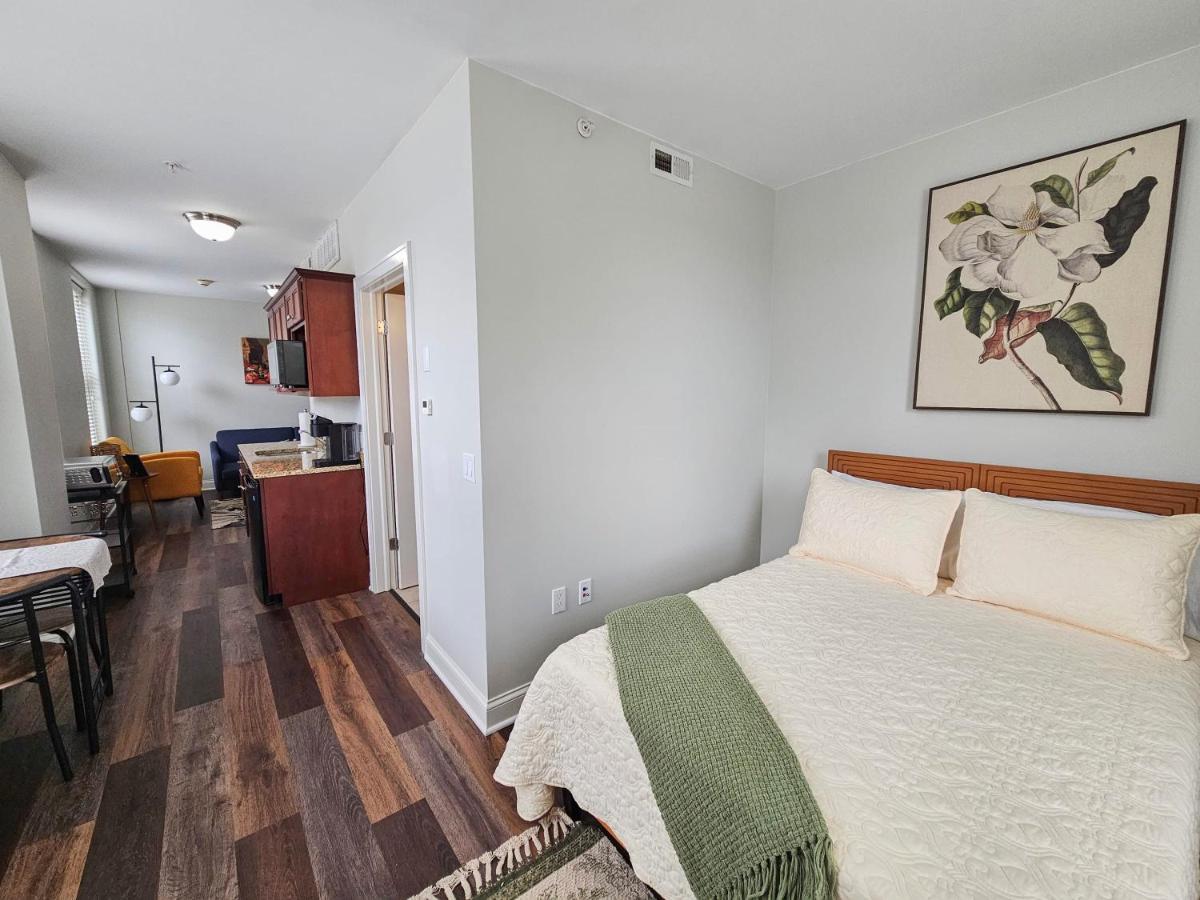 שמפיין Gorgeous And Spacious Studio At The Historic Inman - 200 מראה חיצוני תמונה